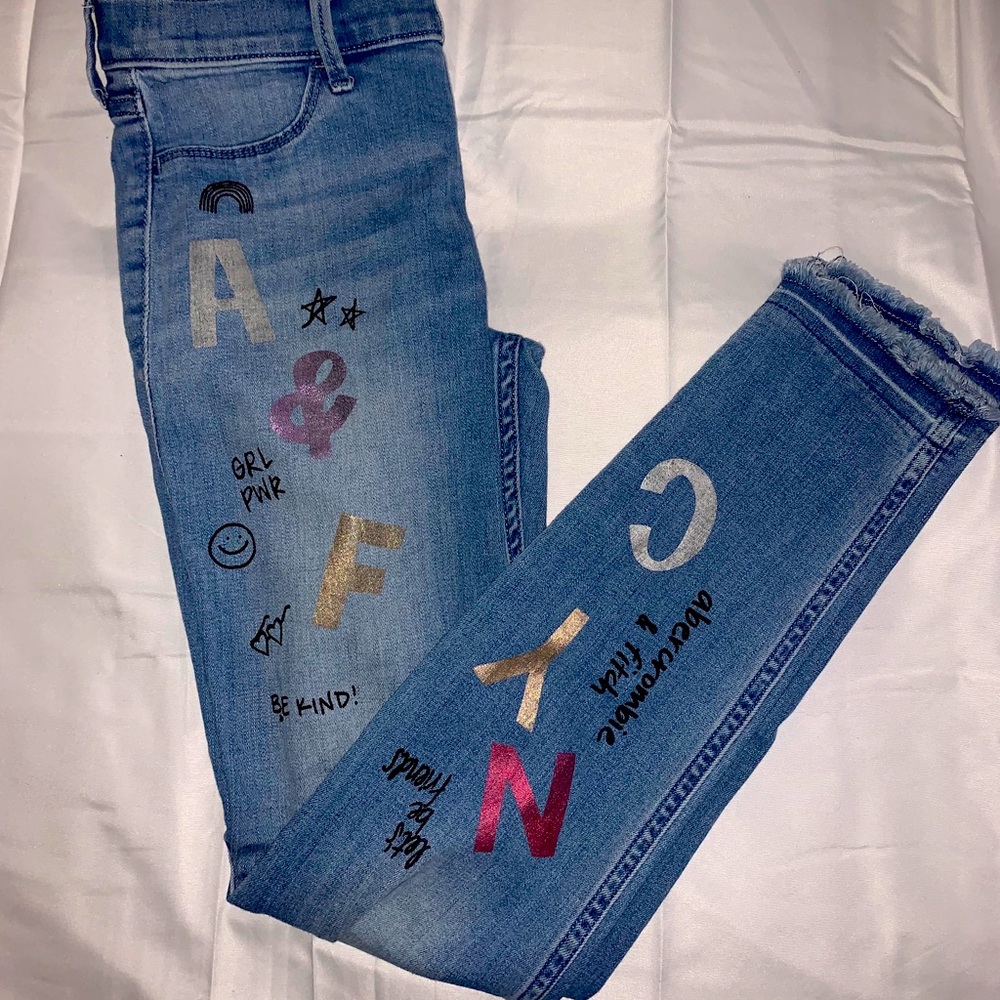 Abercrombie kids pull on Jean leggings size 13/14